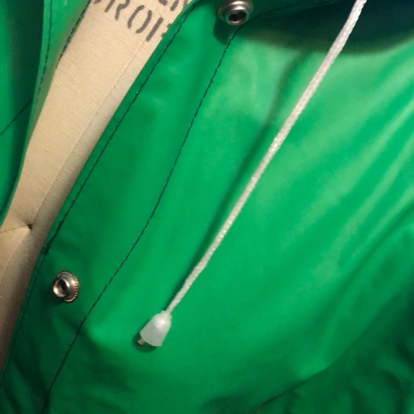 Green Hooded womens Rain Jacket. Whale print lining. Fisherman’s core. Rainy day - Picture 6 of 13